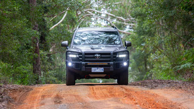 This week on Chasing Cars: Ranger wait times, Model Y reviewed, 300 Series supply improves and M3 Touring revealed