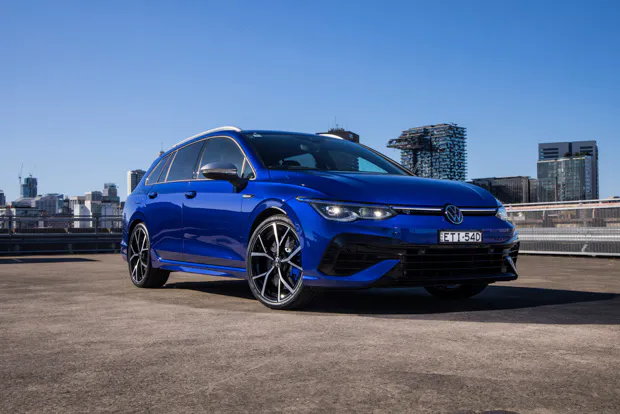 Volkswagen Golf R wagon 2022 review