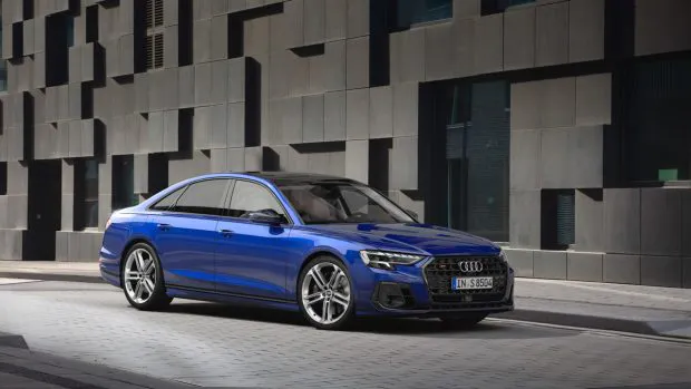 2022 Audi S8