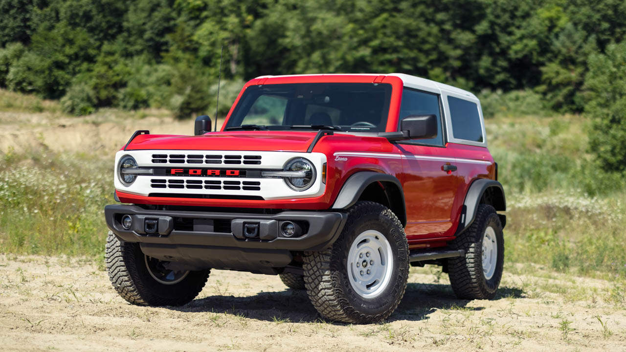 The 2023 Ford Bronco Heritage edition is delightfully retro
