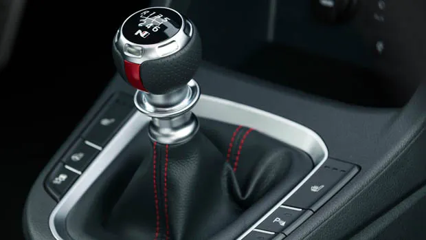 What cars are still available with a manual in Australia?