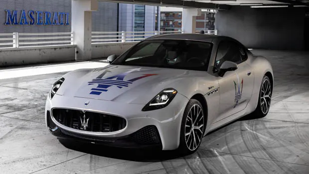 2023 Maserati Granturismo front 3/4