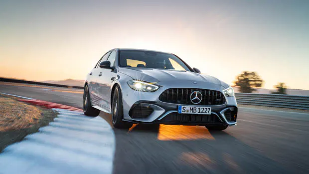 Mercedes-AMG C63 S E Performance 2023: four-cylinders confirmed for 2100kg hybrid sedan