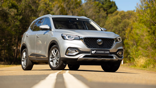 MG HS Plus EV (plug-in hybrid) 2023 review