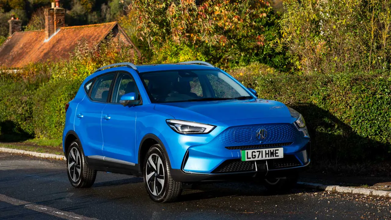 MG ZS EV long-range Australian release under study, hot climate a factor
