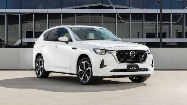 Mazda CX60 2023 rhodium white front end