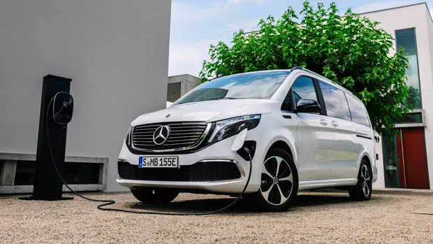 Mercedes-Benz and Rivian to build electric vans together