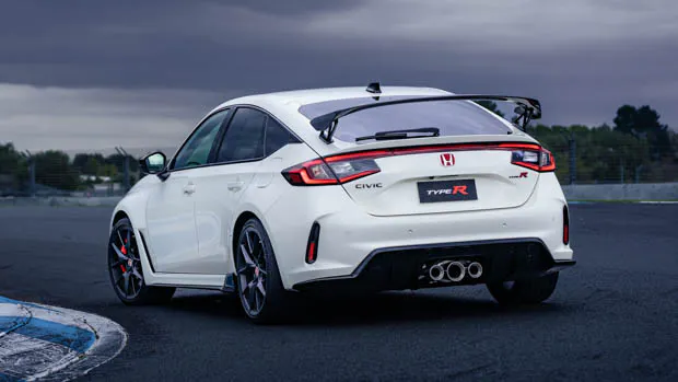 2023 Honda Civic Type R rear 3/4