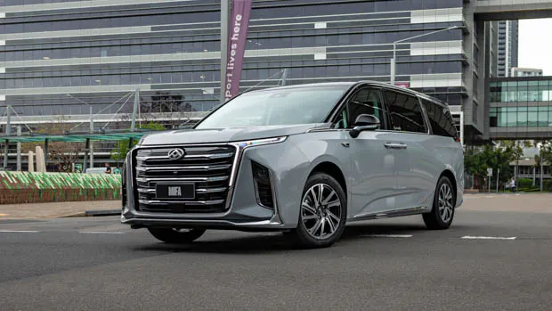 LDV Mifa Executive 2023 front 3/4
