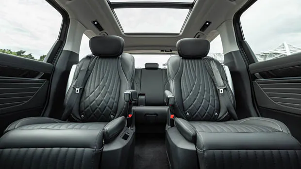 LDV Mifa Executive 2023 rear seat lineup