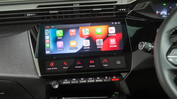 Peugeot 308 GT Premium Hatch 2022 interior touchscreen