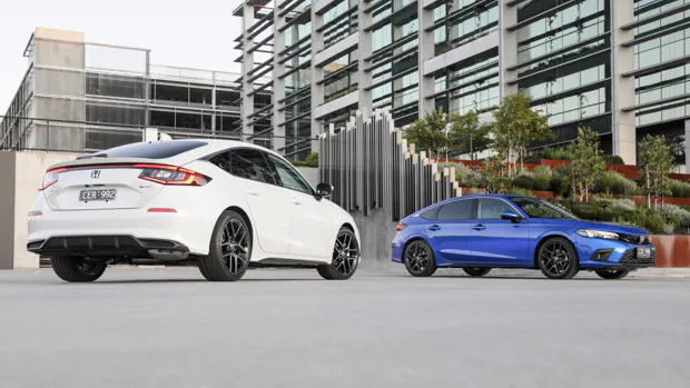 Honda Civic eHEV 2023 duo