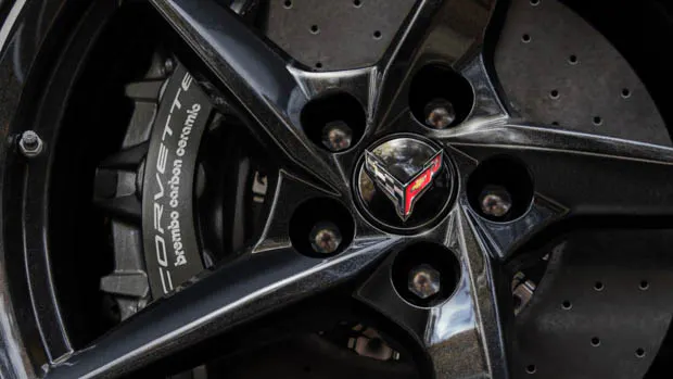 2023 Chevrolet Corvette E-Ray brembo carbon ceramic brakes