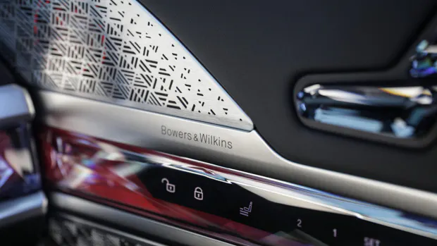 BMW i7 xDrive60 2023 stereo
