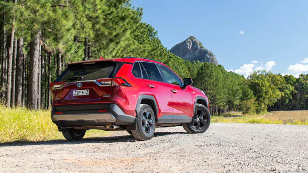 Toyota RAV4 Cruiser FWD Hybrid 2022 rear 3/4 3