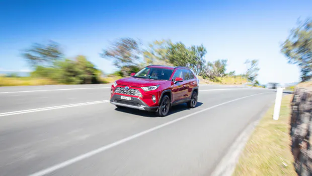 Toyota RAV4 Cruiser FWD Hybrid 2022 driving front
