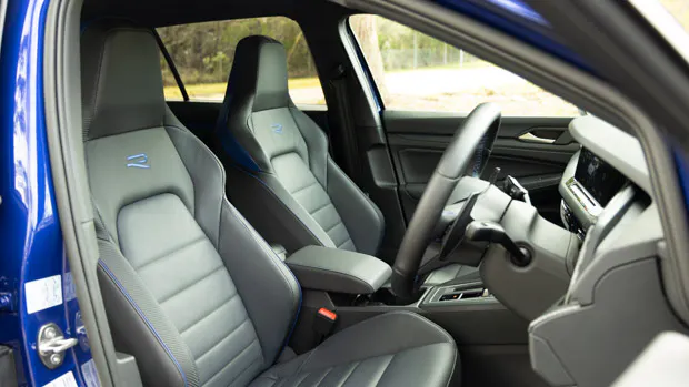 Volkswagen Golf R wagon 2022 front seats