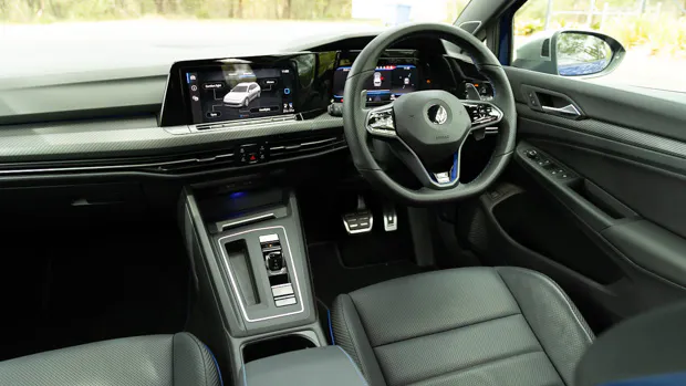 Volkswagen Golf R wagon 2022 interior