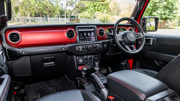 Jeep Gladiator Rubicon 2023 interior