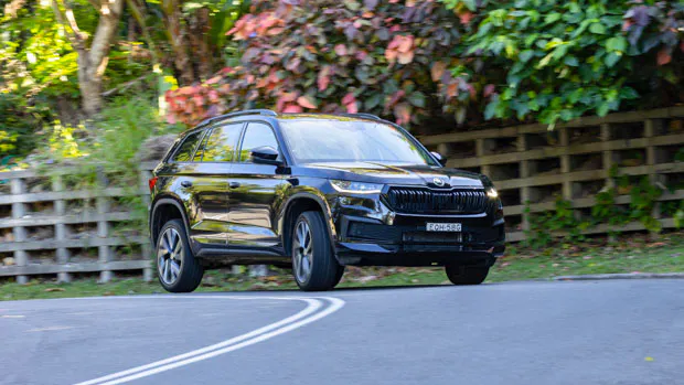 Skoda Kodiaq Sportline 2023 driving front 3/4 2