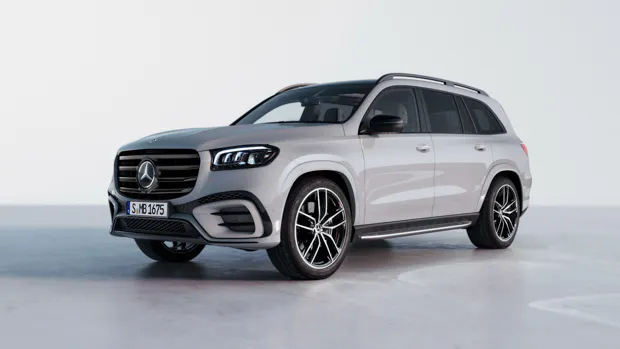 Mercedes-Benz GLS 2023: mild update brings extra kit to BMW X7 rival