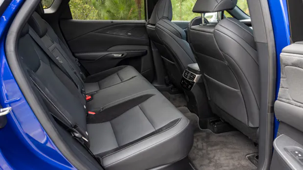 Lexus RX 350 F Sport 2023 back seats
