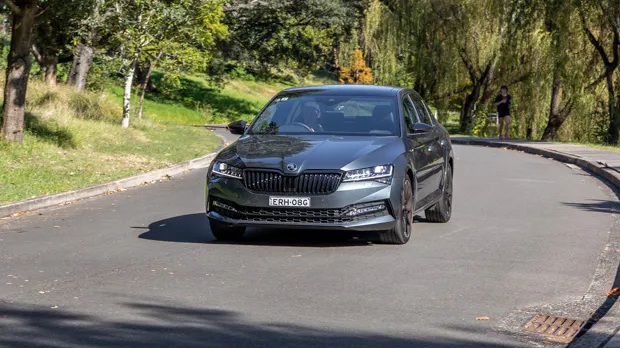 Skoda Superb 206TSI Sportline 2023 driving front 3/4 3