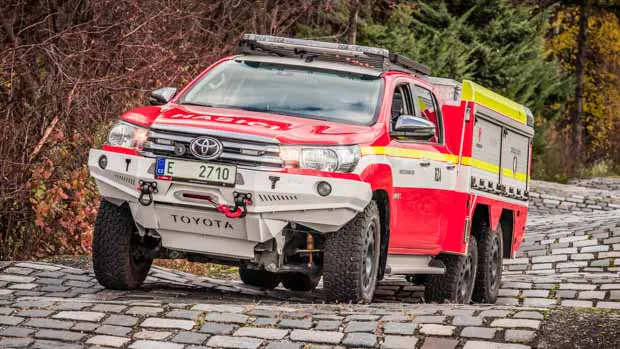 2023 Prospeed Toyota Hilux 6x6 driving