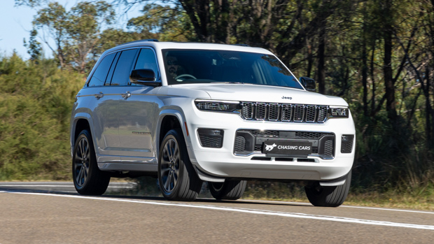 Jeep says V6 petrol “more than adequate” for Grand Cherokee
