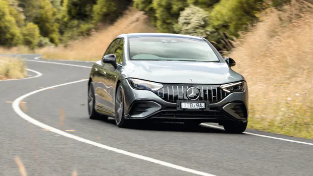 Mercedes-Benz EQE AMG 53 Aus 2023 driving front 3/4 far