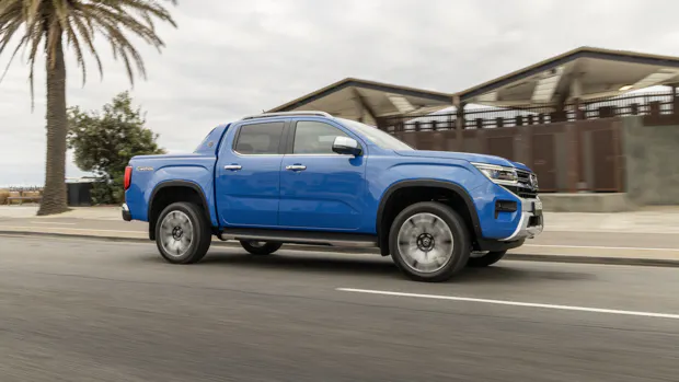 Volkswagen Amarok Aventura Aus 2023 driving front side
