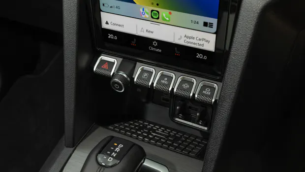 Volkswagen Amarok Aventura Aus 2023 interior controls