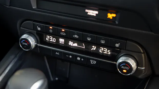 Mazda CX-5 GT SP Turbo 2023 interior HVAC