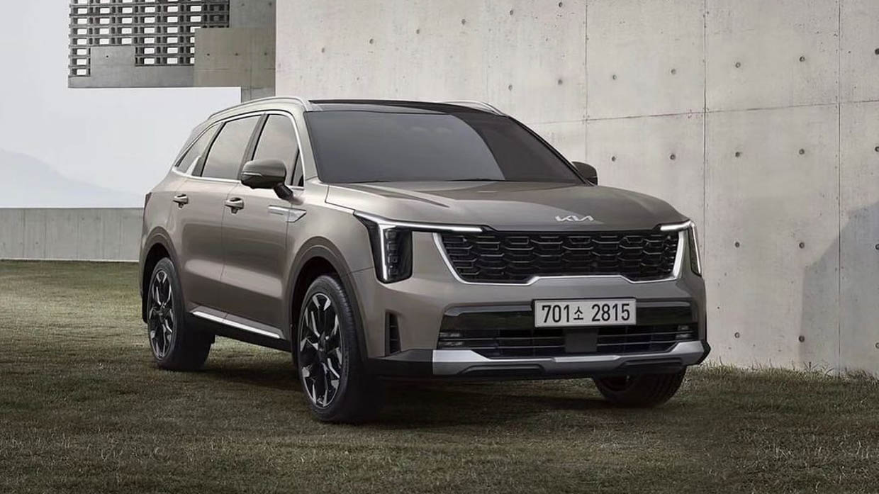 Kia Sorento 2024: facelifted seven-seat SUV leaks online ahead of reveal