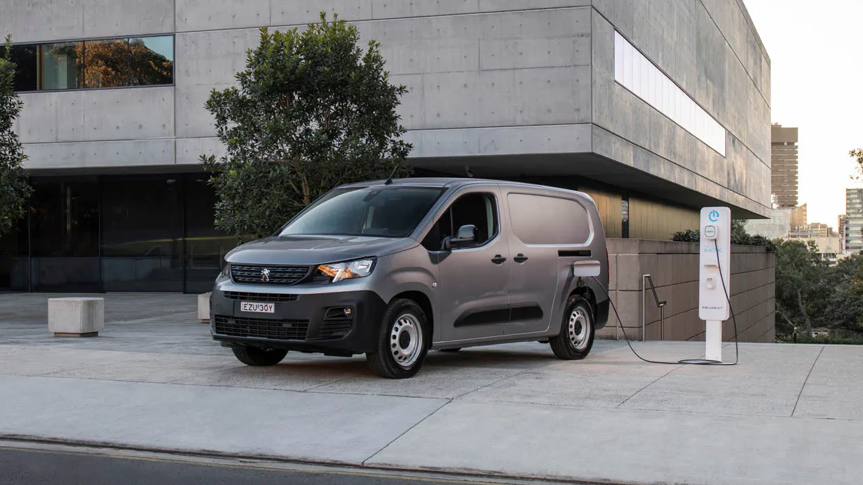 Peugeot E-Partner 2023: EV van price and specification