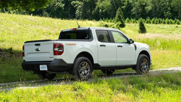 Ford Maverick Tremor 2023 rear 3/4 4