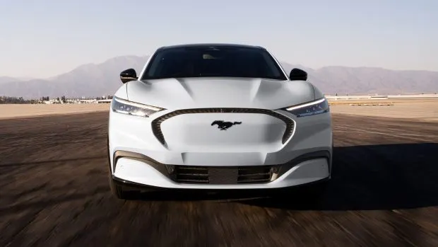 Ford Mustang Mach-E Select 2023 front