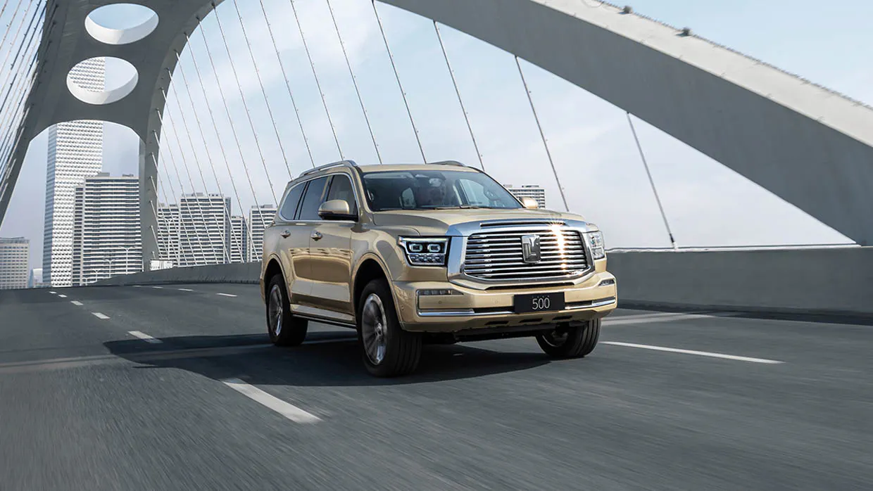 Toyota Prado vs GWM Tank 500: spec battle!