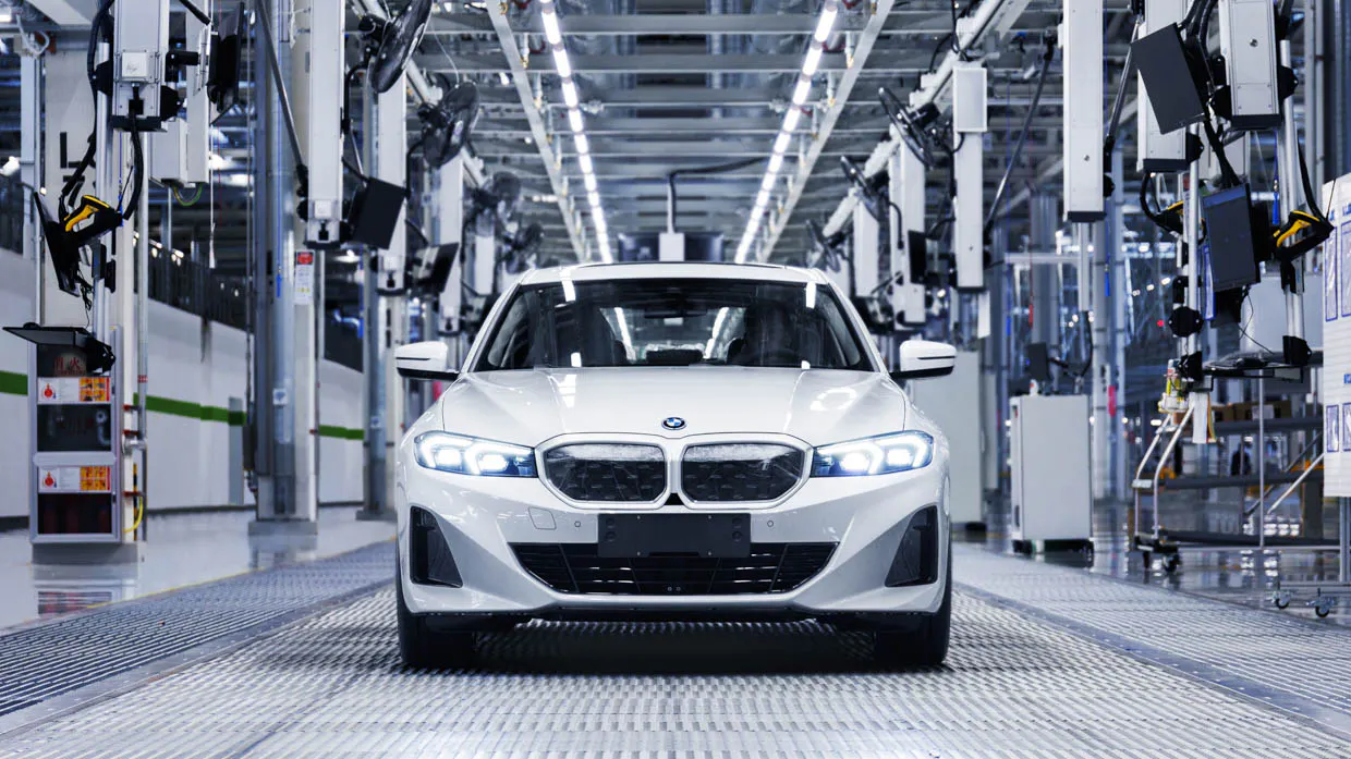 BMW increases use of sustainable supply tracings for batteries and materials