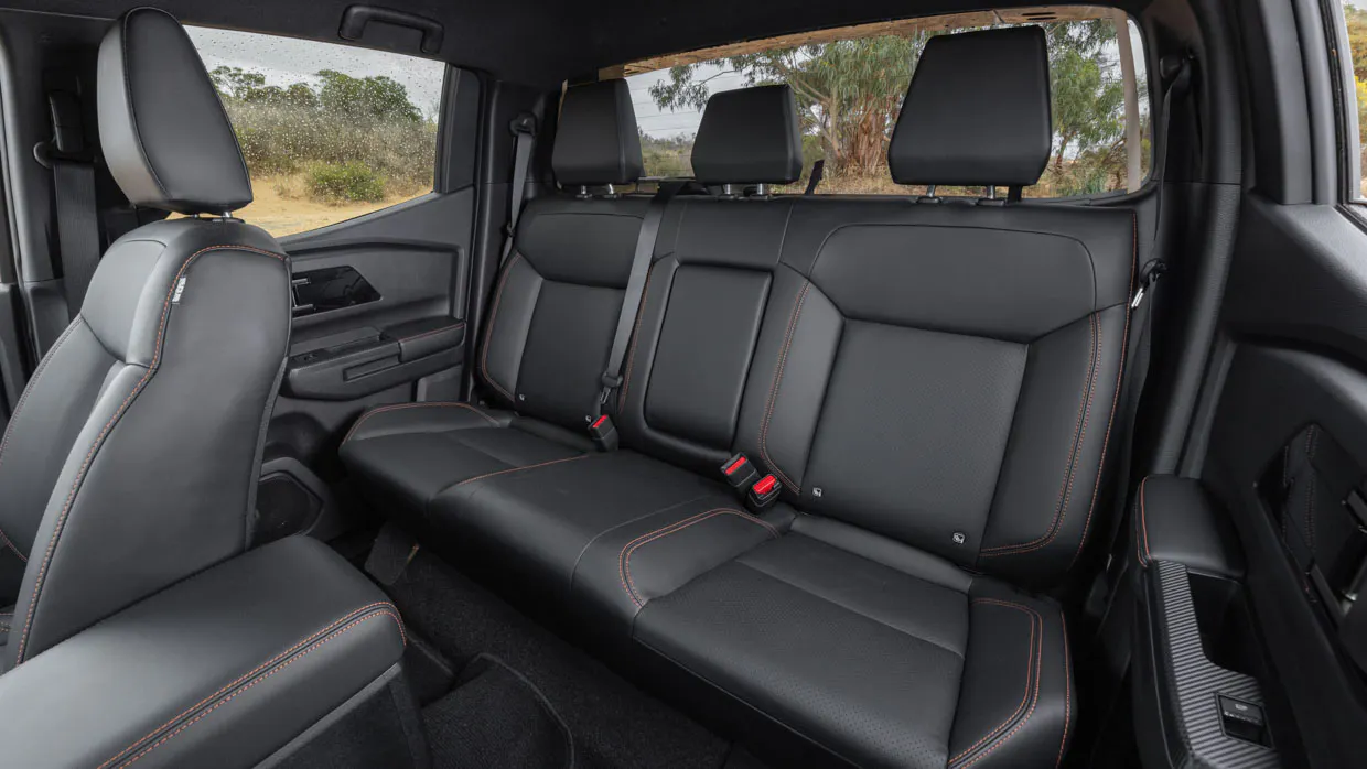 Mitsubishi Triton GSR 2024 interior back seat