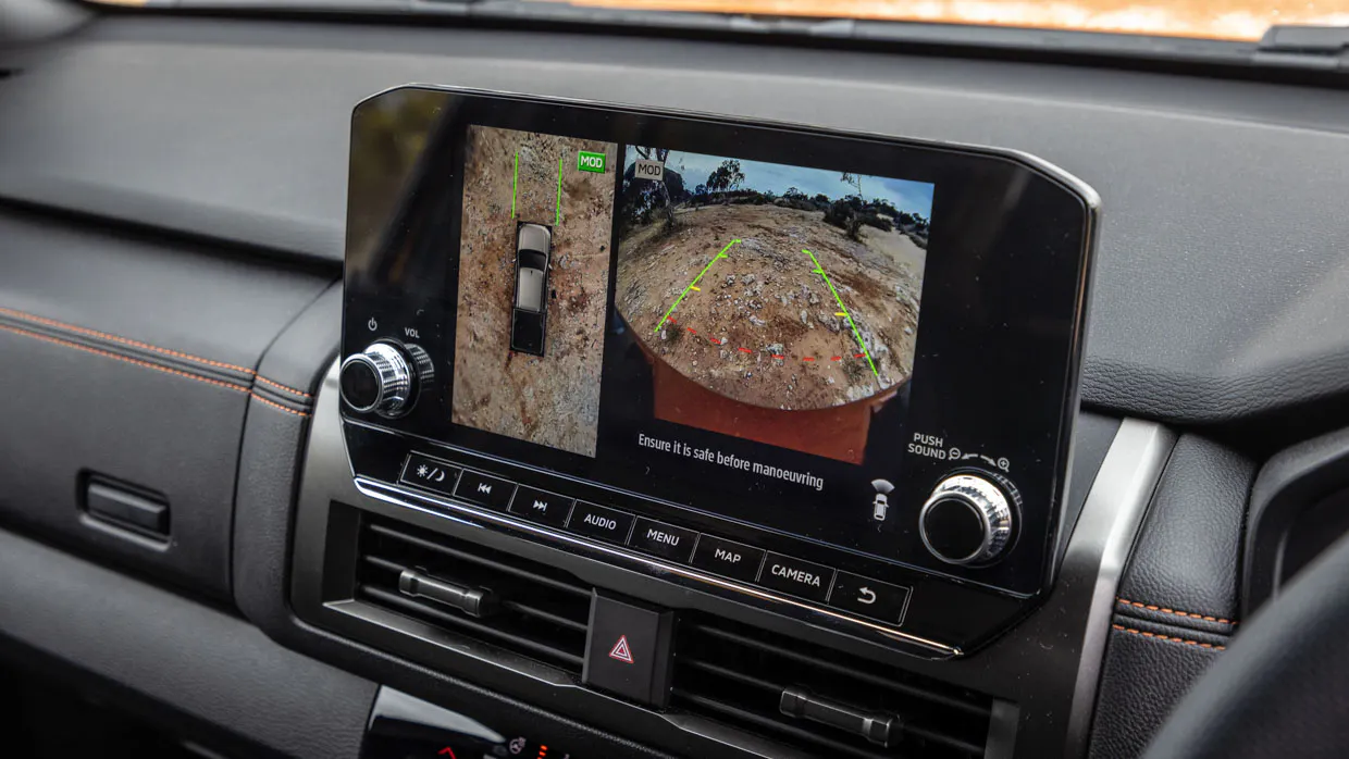 Mitsubishi Triton GSR 2024 interior 360 camera