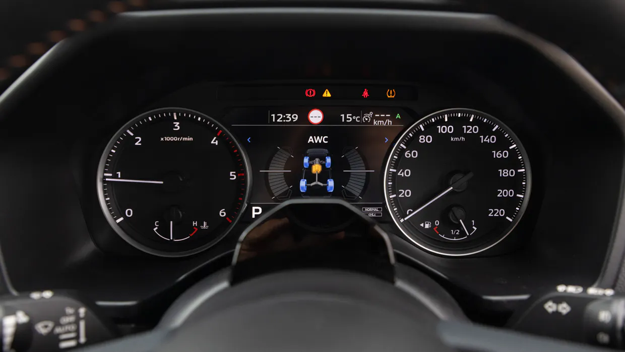 Mitsubishi Triton GSR 2024 interior digital gauges