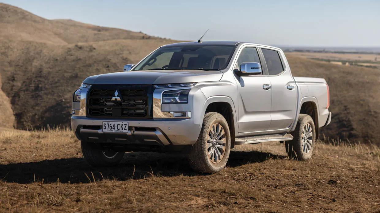 Mitsubishi Triton GLS 2024 front