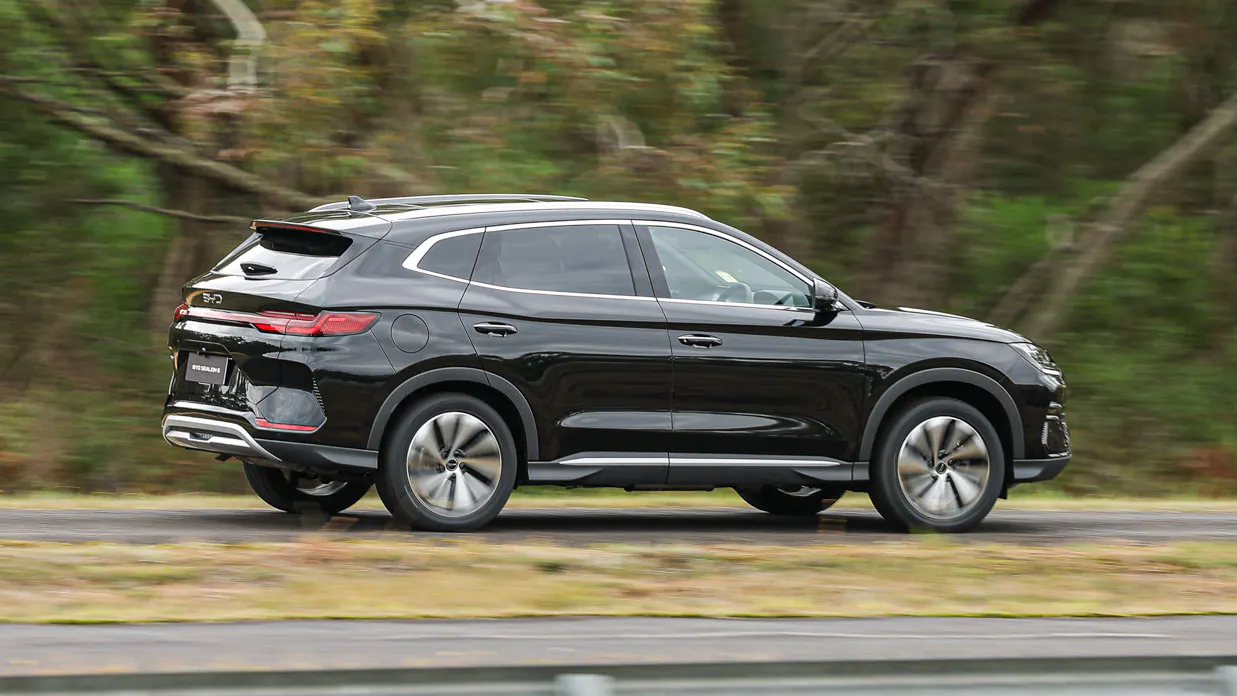 BYD Sealion 2024 side 2
