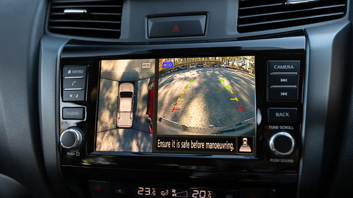 Nissan Navara Pro-4X 2024 360 camera
