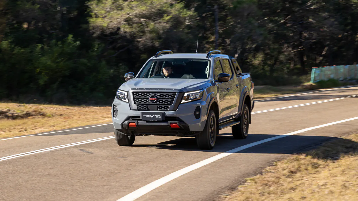 Nissan Navara Pro-4X 2024 driving front 6