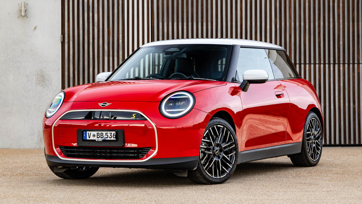 Mini Cooper SE 2024 review