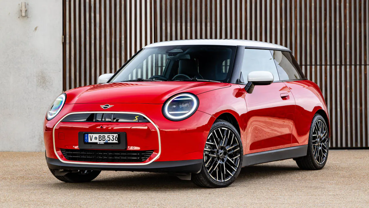 Mini Cooper SE 2024 review