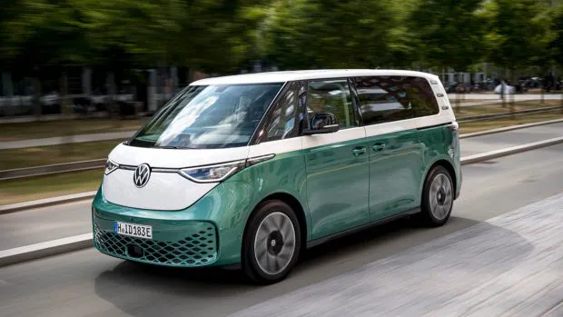 2024 Volkswagen ID Buzz driving shot