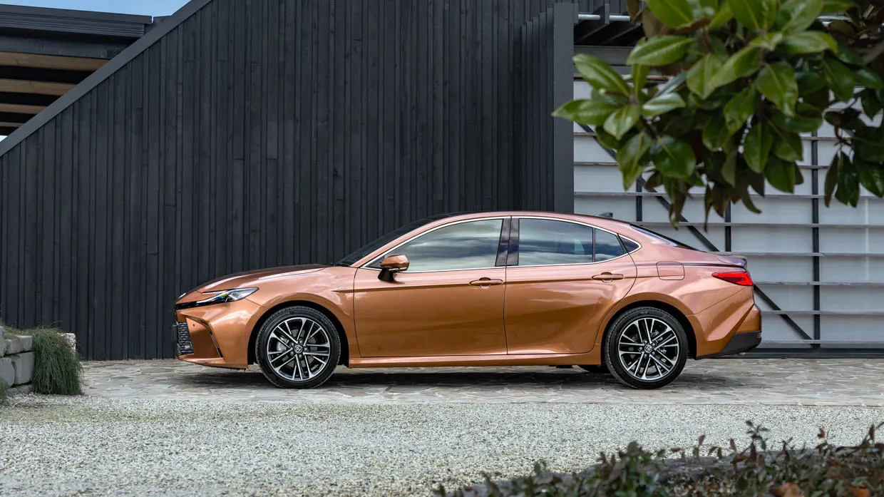 2024 Toyota Camry SL side angle
